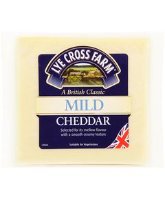 Lye Cross Farm Сир Чеддер М'який 200 г