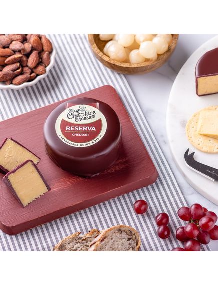 Сир Чеддер з червоним вином Ріоха та карамелізованою цибулею Cheshire Cheese 200 г, зображення 2