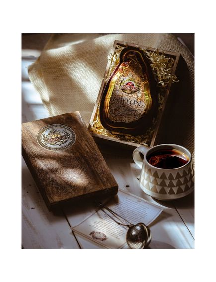 Basilur Чай чорний Чайний острів Малинова Павлонія в подарунковій дерев'яній скринці 100 г, зображення 3