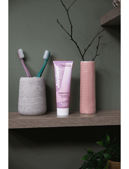 Jordans Зубна паста Для чутливих зубів та ясен з фтором та ксилітом 75 мл, зображення 2